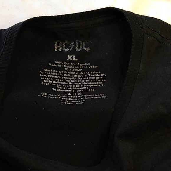 AC DC Back in Black Shirt - Picture 3 of 9